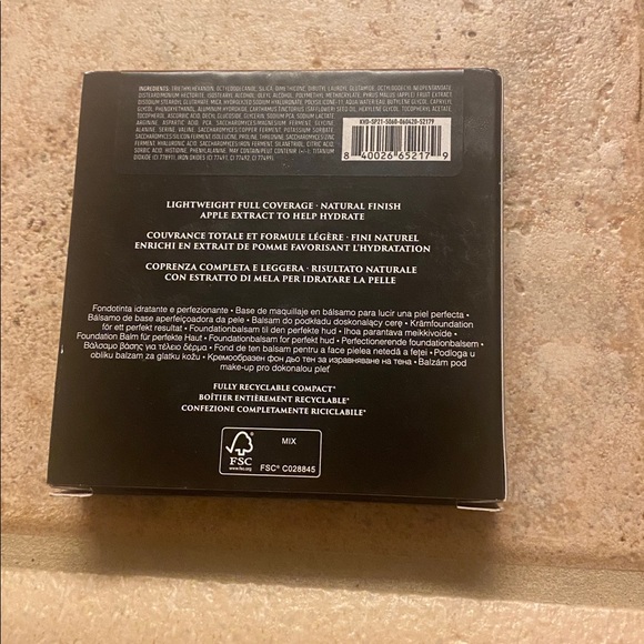 Kvd good Apple balm - deep 084 - Picture 2 of 4